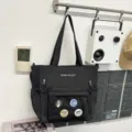 Sac cabas en toile noire sac à bandoulière avec plusieurs poches et badges mignons - Sac Fourre-tout / Sans pendentif / Noir
