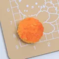 Ciondolo biscotto resina fai da te accessorio colla crema cibo carino mini artigianato - Biscotto alla Crema / Arancione