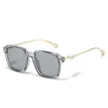 Lunettes de soleil tendance grises pour femmes avec perles et branches dorées. - Monture Grise Translucide Verres Gris