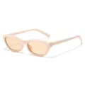 Trendy lichtroze cat-eye zonnebril met getinte oranje lenzen voor stijlvolle outfits. - Beige Frame Lichtthee Lenzen