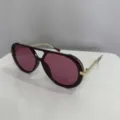Vintage Sonnenbrille mit Doppelsteg, bordeauxrotem dickem Gestell und goldenen Bügeln. - Jujube Roter Rahmen Rote Gläser