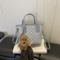 Bolso cubo de cuero PU con lunares azules y lindo colgante de perro de peluche mujer - Con Colgante / Azul
