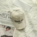 Beige verwaschene Baseballkappe mit schicker Stickerei, lässiger Vintage Sonnenschutzhut neu. - Verstellbar / Gebrochenes Weiß