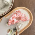 Korean minimalist acetate hair claw clip for women, stylish heart cutout shark hair styling accessory. - Floral Pink