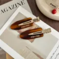 Chic tortoiseshell acetate duckbill hair clip, gold metal accent, trendy sweet hair accessory. - Pair (With Cardboard) / Coffee