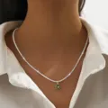 Minimalistische sprankelende zilveren sleutelbeinketting halsketting met groene edelsteen. - 2451