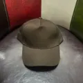 Gorra de béisbol marrón lisa de 5 paneles para uso diario informal y diseño simple. - Café
