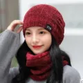 Winter warme gebreide muts en sjaal set voor vrouwen, dikke fleece gevoerde beanie rood. - Volwassene / Rood