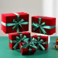 Detail view of luxury red velvet gift boxes with green ribbon bows for Christmas and weddings. - Gift Box / No.1: 11.5x9x6.5cm / Wine Red Velvet Ribbon