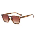 Retro vierkante zonnebril met schildpadmontuur en bruine gradiënt glazen voor dames. - Luipaard Frame / Theekleurige Lenzen