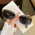 Occhiali da sole quadrati in metallo stile vintage old money donna, protezione UV Y2K - Montatura Oro Lente Grigia