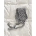 Graue gestrickte Ohrenklappen Mütze Winter warme geflochtene Binde Beanie gemütlich Accessoire - Grau
