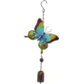 Nahaufnahme der farbenfrohen bemalten Glas Schmetterling Metall Windspiel Hänge-Deko. - Schmetterling Glocke Stil