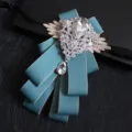 Nœud papillon élégant en strass pour hommes, cravate bleue pour costumes de mariage formels. - Bordure Abricot Bleu Ciel