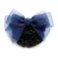Pince à cheveux avec nœud en organza bleu marine et filet chignon, accessoire variante. - Filet Grossier / Bleu foncé