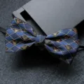 Elegante papillon blu da uomo con motivo a rombi e scatola regalo per eventi formali. - 06