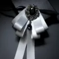 Farfallina argento uomo vintage cristallo spilla colletto fiore matrimonio festa abito - grigio-argento