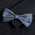 Farfallina blu da uomo con motivo a stelle dorate, elegante accessorio per abiti formali. - 10