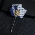 Broche rétro élégante pour homme avec ruban bleu, portrait camée relief et cristaux. - 18