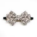 Children bow tie detail, elegant leaf pattern fabric, classic collar accessory for kids. - Leaf White