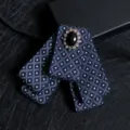 Nœud papillon bleu pour homme avec motif losange et pierre centrale en cristal élégante. - Carreau 3D