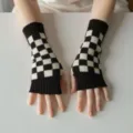 Gants tricotés sans doigts à carreaux noirs et blancs pour femmes, chauffe-mains d'hiver. - Gants Uniquement / Noir Classique