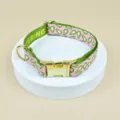 Simpatico collare per cani con stampa avocado e fibbia dorata, accessorio elegante per gatti. - Collare Singolo Avocado Rosa