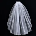 Vista detallada del velo de novia corto de doble capa con perles, elegante peine de pelo. - 60CM Velo Ribeteado con Diamantes de Imitación / Blanco