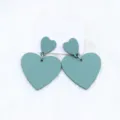 Boucles d'oreilles pendantes en acrylique cœur double vert, bijoux mignons et simples. - Vert