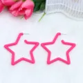 Pendientes de aro de estrella rosa brillante, disenio pentagrama acrilico geometrico. - Rosa rojo