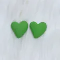 Orecchini a cuore verdi in acrilico opaco perni carini gioielli estetici moda per donne - Verde mela