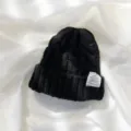 Gorro de punto negro clásico sombrero cálido de invierno para hombres y mujeres accesorio suave - Estilo Trenzado / Negro