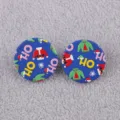 Weihnachtliche runde Acryl Ohrstecker für Damen festlicher Winter Schmuck Geschenke - Blaues Weihnachtskleid