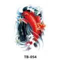 Adesivo per tatuaggio temporaneo impermeabile con carpe koi colorate e foglie. - Motivo Doppia Carpa e Foglia d'Acero (TB-054)
