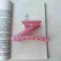 Pink glitter Z-shaped hair claw clip, large candy color shark clip for stylish women - Peach Pink