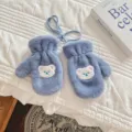 Niedliche Plüsch Kinder Winterhandschuhe mit Bärenstickerei und Umhängekordel warme Fäustlinge. - Alter 3-8 / Blaue Handschuhe mit Weißem Bär
