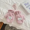 Süße Plüsch Bär Kinder Fäustlinge für den Winter mit Kordel, warme flauschige Babyeihandschuhe. - Alter 3-8 / Rosa Handschuhe mit Weißem Bär