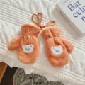 Süße Kinder Plüschhandschuhe mit Bärenstickerei, gefütterte warme Fäustlinge zum Umhängen. - Alter 3-8 / Orangerote Handschuhe mit Weißem Bär