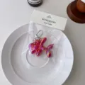 Acryl Ballon Hund Schlüsselanhänger mit Herz Anhänger, bunte Beschichtung Tasche. - Holografisches Rot