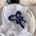 Matter dunkelblauer Schleifen Haarklammer Grosse Haarkreuzklaue elegantes Damen Accessoire - Marineblau
