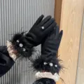 Gants noirs élégants en cachemire avec bordure en plumes et strass scintillants hivernal. - Taille unique / Noir avec Plume d'Autruche