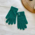 Dunkle grüne Winter Strickhandschuhe, warme Vollfinger Wollhandschuhe mit Metalldekor. - Einheitsgröße / Grün