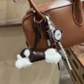 Süßer Leder Plüsch Hunderucksack Anhänger und Poker Chip modisches Zubehör für Handtaschen. - Brauner Lockiger Welpe Anhänger