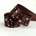 Nastro in poliestere marrone stampato con stelle da 2.5cm per confezioni regalo e fai da te. - Marrone