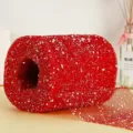 Rood sneeuwpunttule inpakpapier voor handgemaakte bloemenboeketten en geschenkdecoratie. - 14.2cm Breedte 15m Lengte / Rood