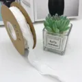 Weißes Blasen-Gaze-Gitterband 2,5 cm breite Rüschen für Geschenkverpackung und DIY-Handwerk. - 2.5cm Breit x 9m / Weiß