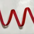 Nastro di velluto rosso per fiocchi, confezioni regalo di natalizie e progetti fai da te. - 1cm (5 Yards) / Rosso