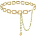 Vue détaillée de la ceinture chaîne en métal doré, maillons carrés, accessoire tendance. - Chaîne de Taille Carrée Creuse Dorée
