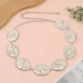 Chaine de taille en metal argente vintage avec medaillons de chevaux pour robe de style. - Chaîne de Taille Pirate Cheval Ovale / Argent