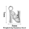 Ciondolo lettera N in acciaio inossidabile con zirconi cubici brillanti, peso 0,5g, misura 7x5mm. - Lettera N / Argento